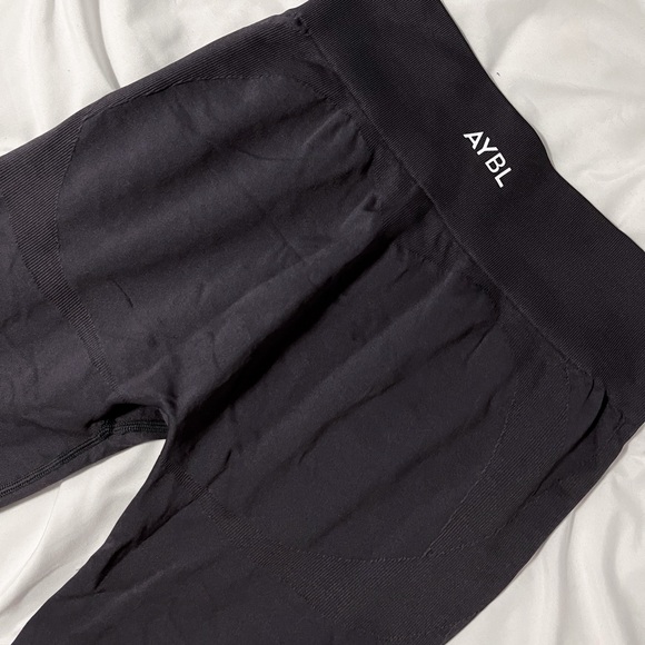 AYBL leggings - Picture 3 of 5